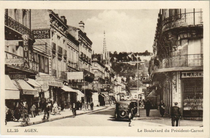 Carte postale ancienne Agen Le Boulevard du President-Carnot France à Agen