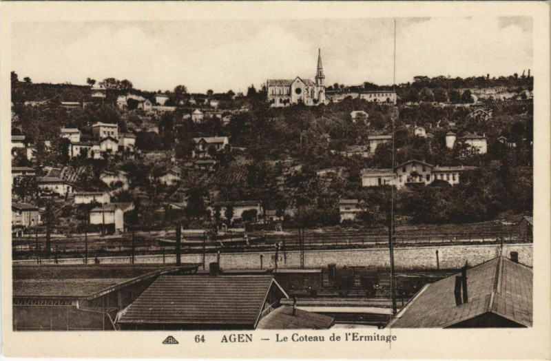 Carte postale ancienne Agen Le Coteau de l'Ermitage France à Agen