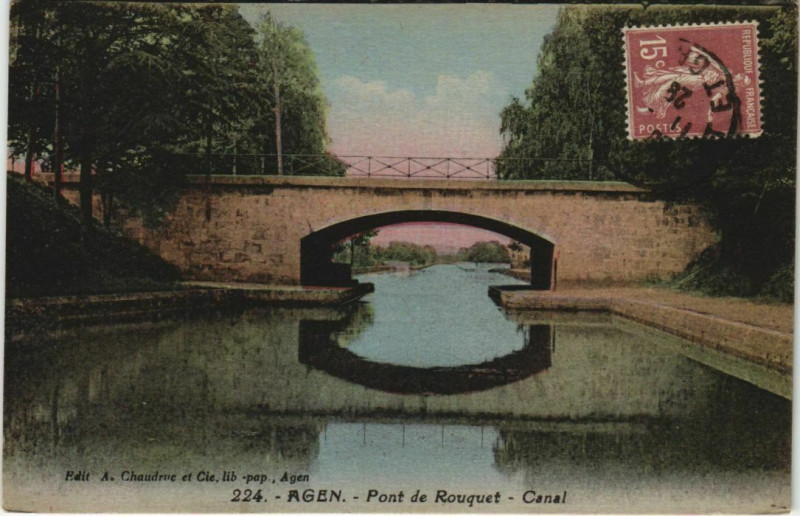 Carte postale ancienne Agen Pont de Rouquet Canal France à Agen