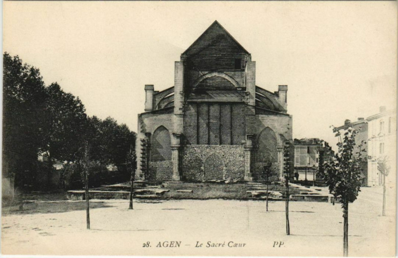 Carte postale ancienne Agen Le Sacre Coeur France à Agen