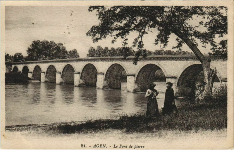 Carte postale ancienne Agen Le Pont de Pierre France à Agen