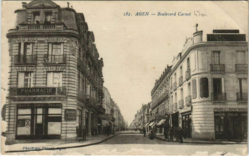 Carte postale ancienne Agen Boulevard Carnot France à Agen