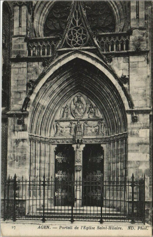 Carte postale ancienne Agen Portail de l'Eglise St.Hilaire France à Agen