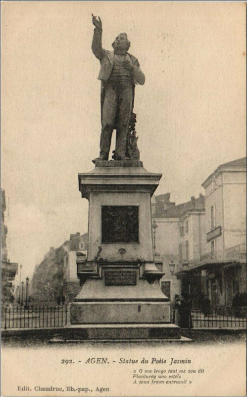 Carte postale ancienne Agen Statue du Poete Jasmin France à Agen