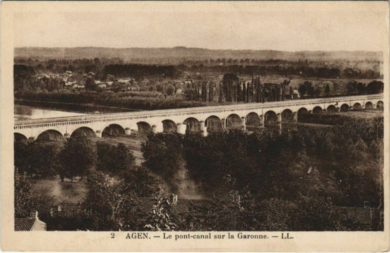Carte postale ancienne Agen Le pont canal sur la garonne France à Agen