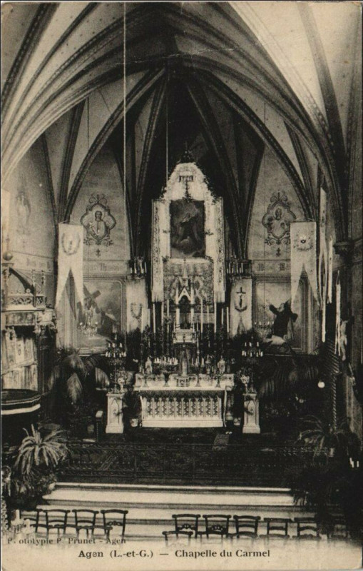 Carte postale ancienne Agen Chapelle du Carmel France à Agen
