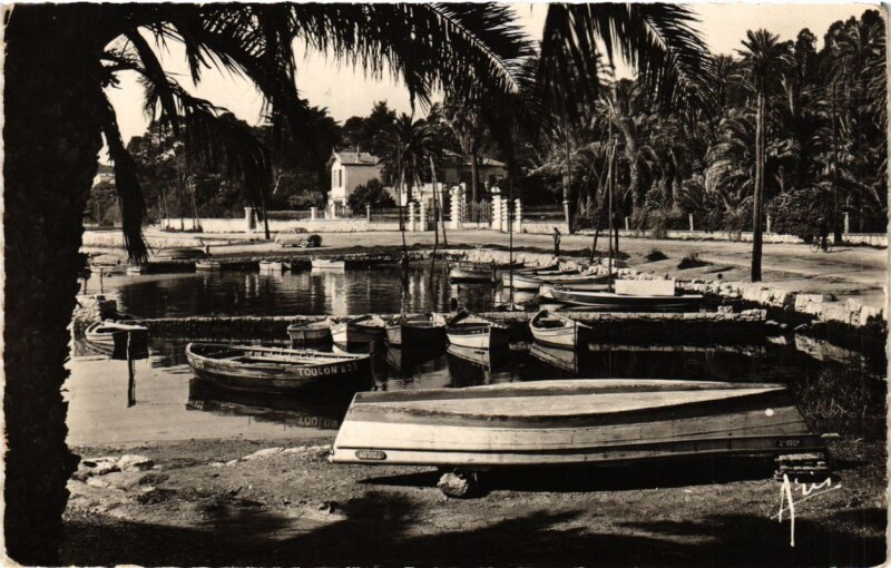 Carte postale ancienne Toulon Tamaris-Le Port du Manteau à Toulon