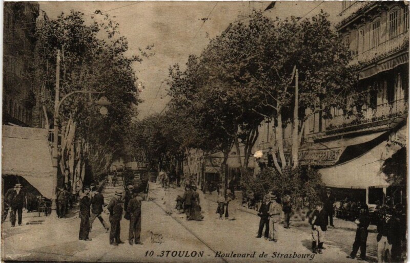 Carte postale ancienne Toulon Boulevard de Strasbourg à Toulon