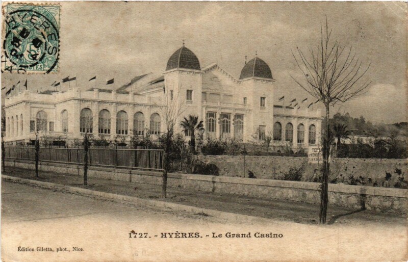 Carte postale ancienne Hyeres - Le Grand Casino à Hyères
