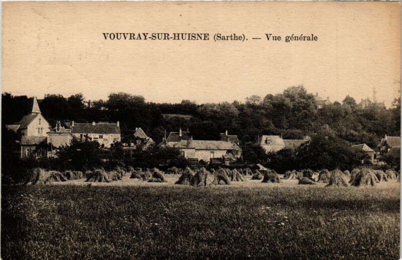 Carte postale ancienne Vouvray-sur-Huisne - Vue générale à Vouvray-sur-Huisne