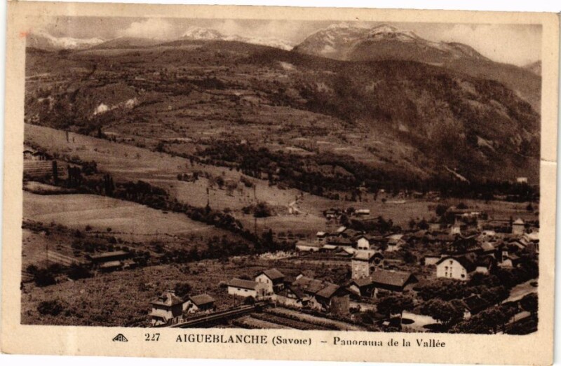 Carte postale ancienne Aigueblanche - Panorama de la Vallée