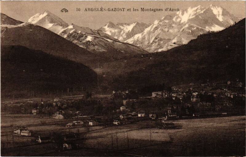 Carte postale ancienne Argeles-Gazost - les Montagnes d'Azun à Argelès-Gazost