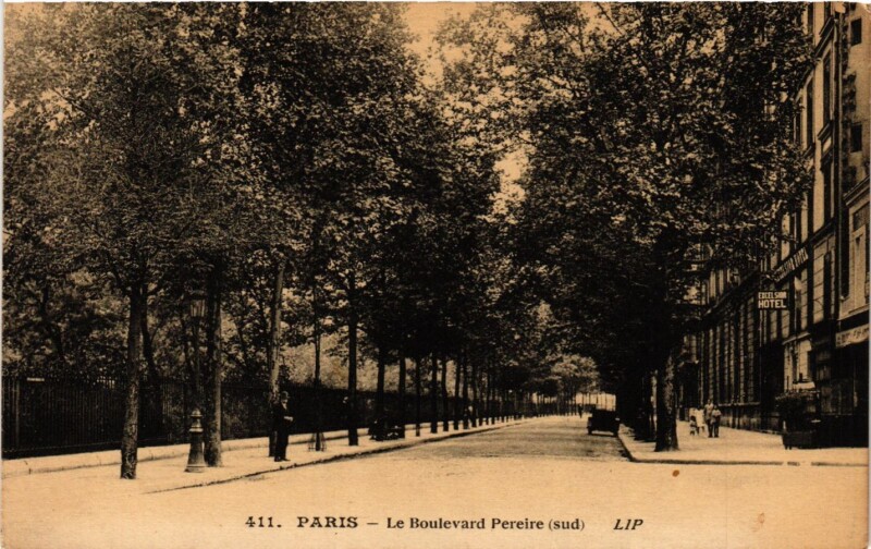 Carte postale ancienne Le Boulevard Pereire (sud) à Paris 17e