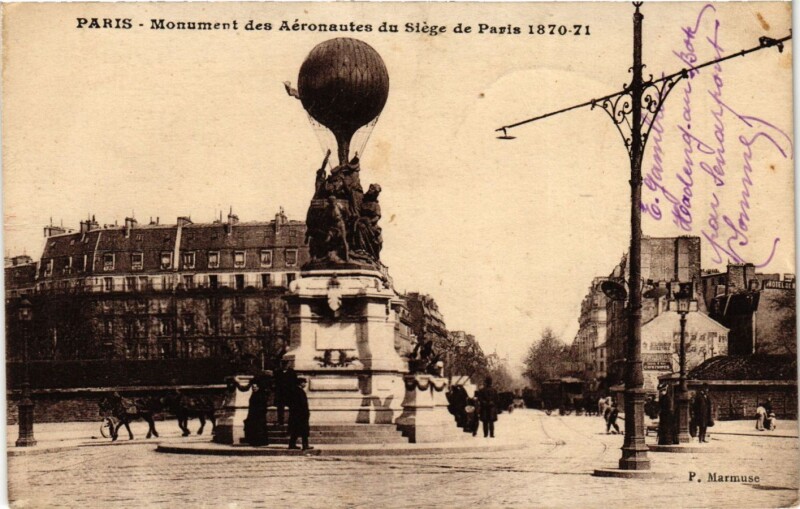 Carte postale ancienne Monument des Aéronautes du Siège de Paris 1870-71 à Paris 17e