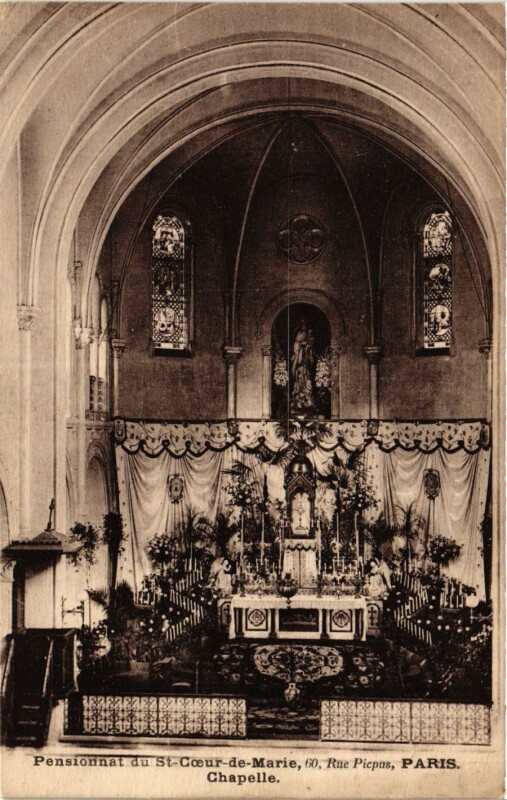 Carte postale ancienne Paris 12e-Pensionnat du Saint-Coeur de Marie-Chapelle à Paris 12e