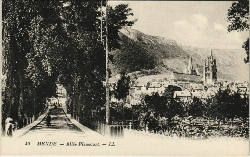 Carte postale ancienne Mende Allee Piencourt France à Mende
