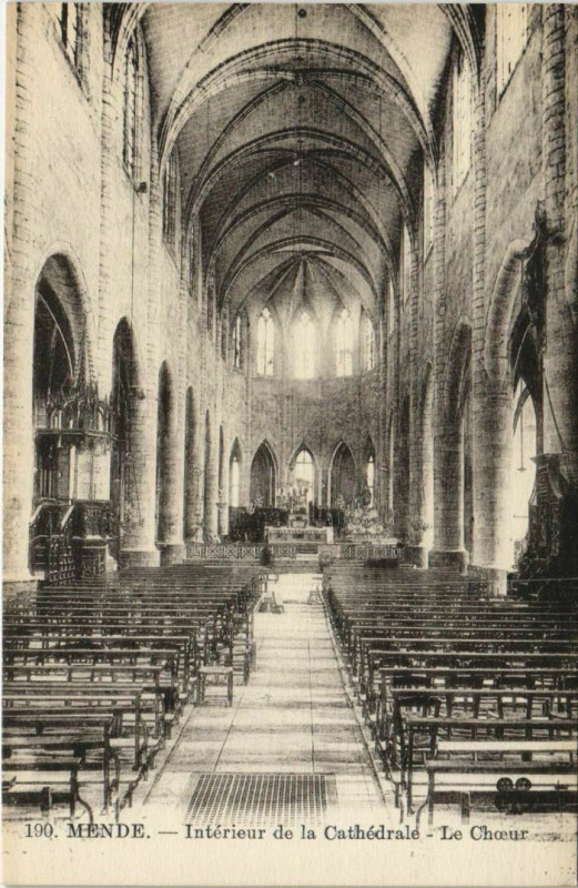 Carte postale ancienne Mende Interieur de la Cathedrale France à Mende