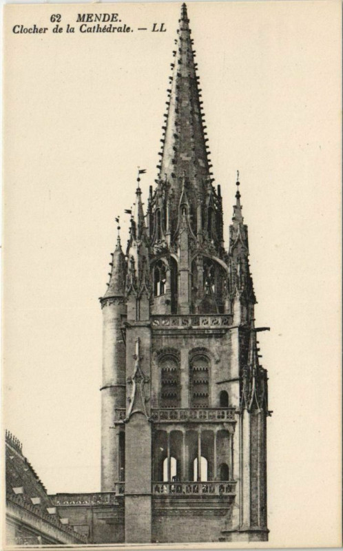 Carte postale ancienne Mende Clocher de la Cathedrale France à Mende
