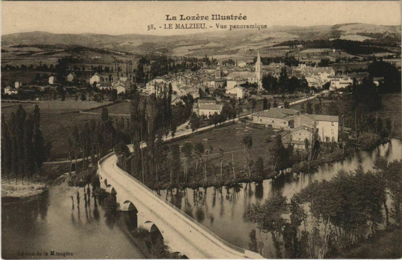 Carte postale ancienne Le Malzieu Vue Panoramique France