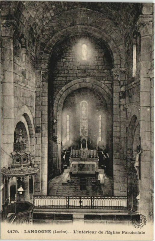 Carte postale ancienne Langogne L'interieur de l'Eglise Paroissiale France à Langogne