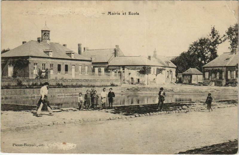 Carte postale ancienne Mairie et Ecole France