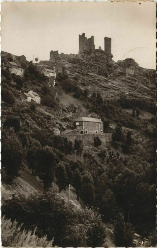 Carte postale ancienne Bagnols les Bains Le Chateau du Tournel France