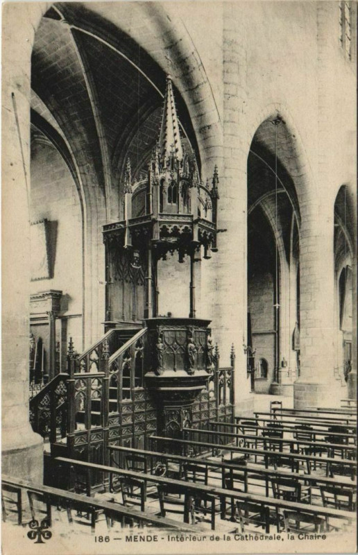 Carte postale ancienne Mende Interieur de la Cathedrale France à Mende