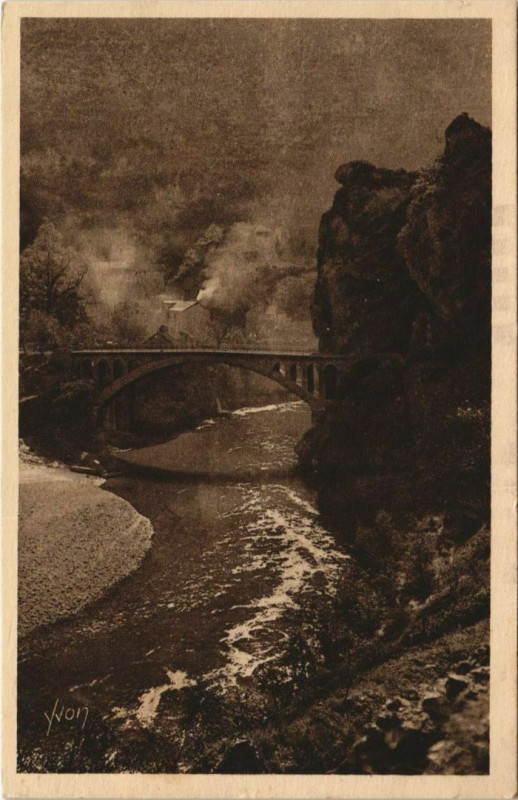 Carte postale ancienne St Chely du Tarn Petit Village blotti France