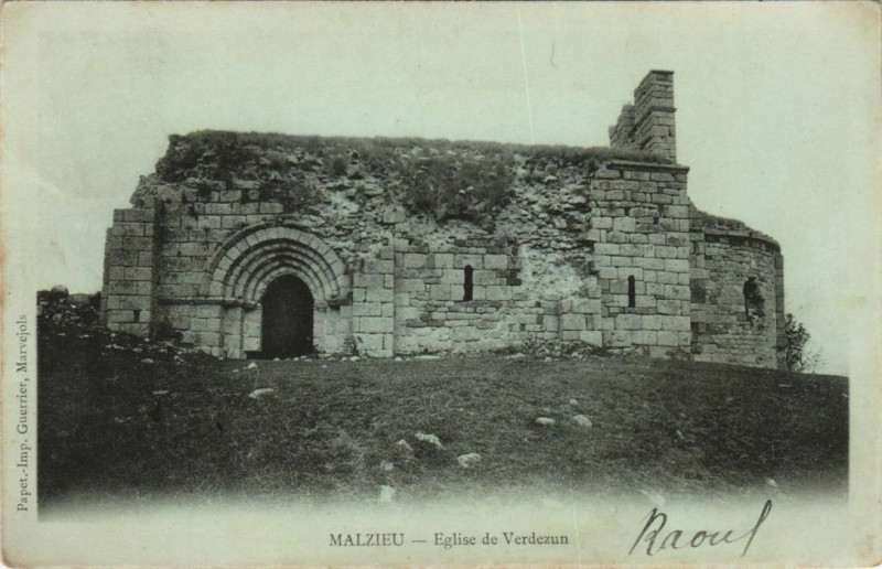 Carte postale ancienne Malzieu Eglise de Verdezun France