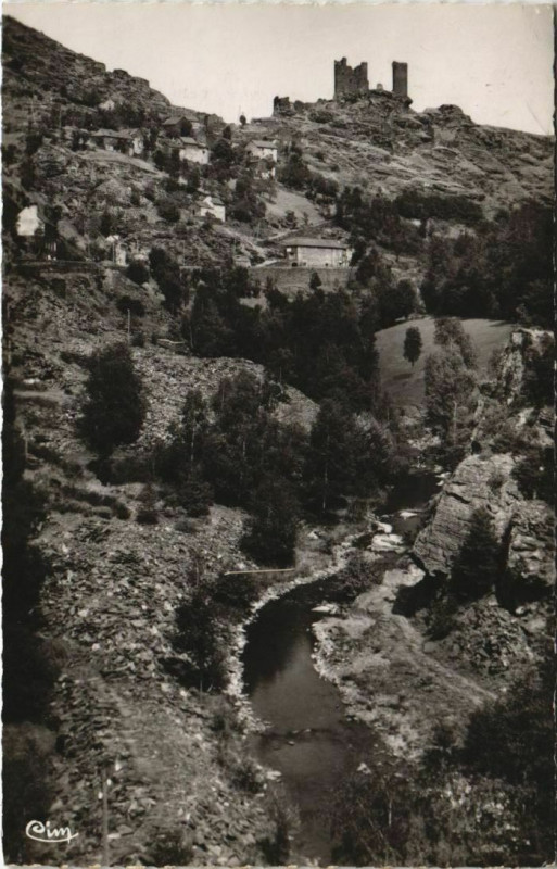 Carte postale ancienne Bagnols les Bains Ruines du Tournel France