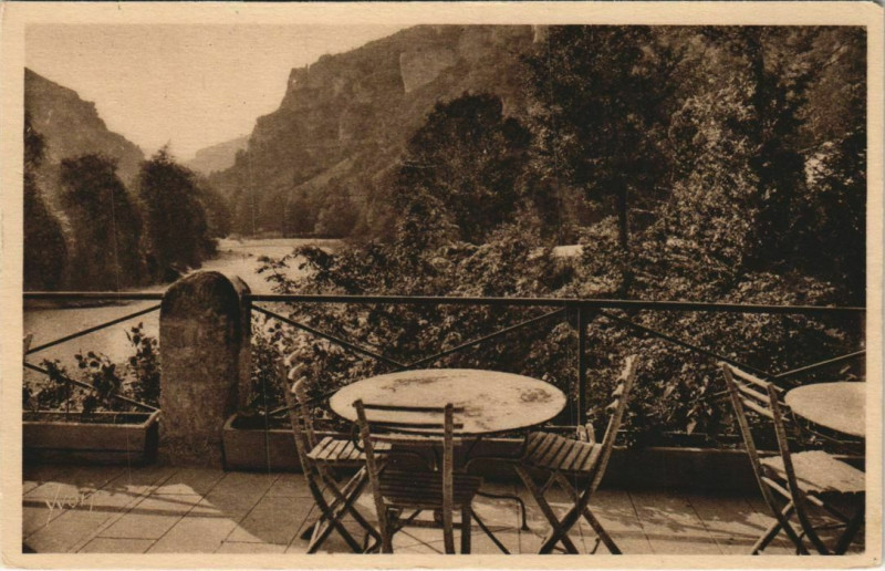 Carte postale ancienne Gorges du Tarn Chateau de la Caze France