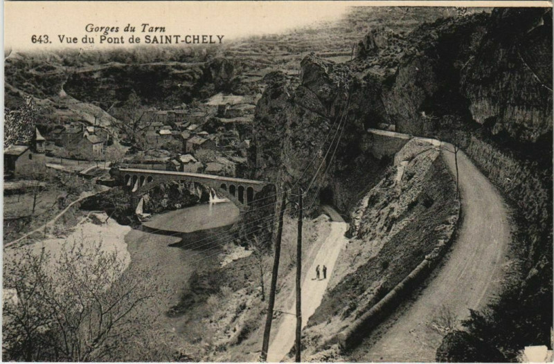 Carte postale ancienne Gorges du Tarn Vue du Pont de St.Chely France