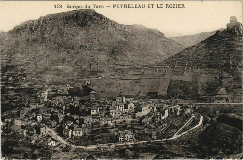 Carte postale ancienne Gorges du Tarn Peyreleau et le Rozier France au Rozier