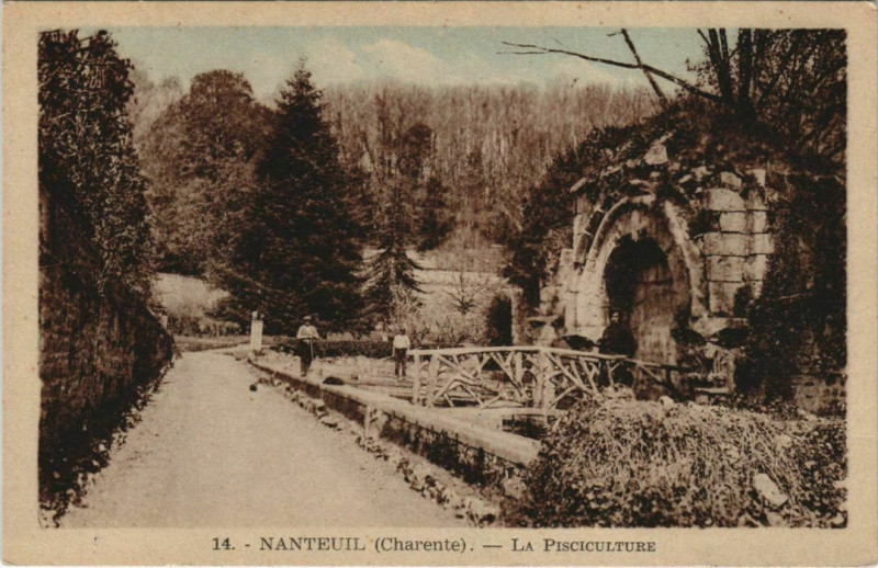 Carte postale ancienne Nanteuil-en-Vallee La Pisciculture
