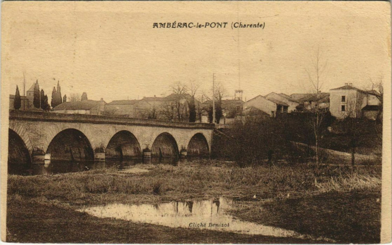 Carte postale ancienne Amberac-le-Pont Vue Generale