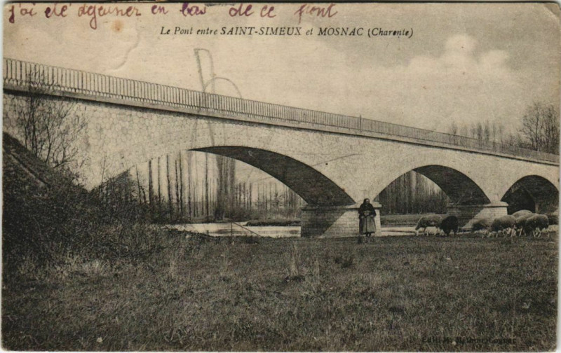 Carte postale ancienne Saint-Simeux Mosnac - Le Pont à Mosnac