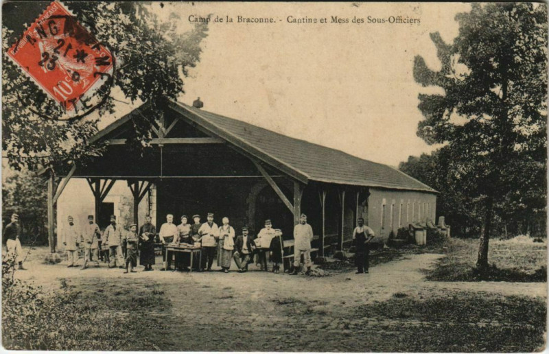 Carte postale ancienne Camp de la Braconne - Cantine et Mess des Sous-Officiers