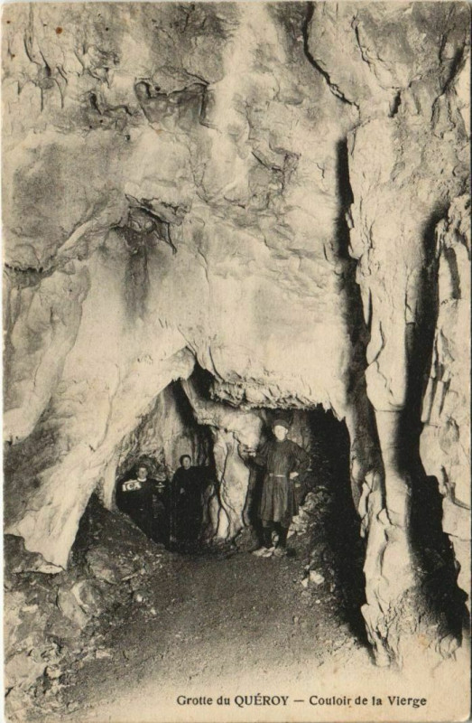 Carte postale ancienne Grotte du Queroy - Couloir de la Vierge