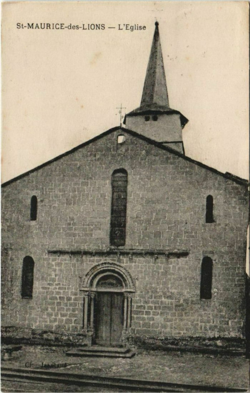 Carte postale ancienne Saint-Maurice-des-Lions L'Eglise à Saint-Maurice-des-Lions