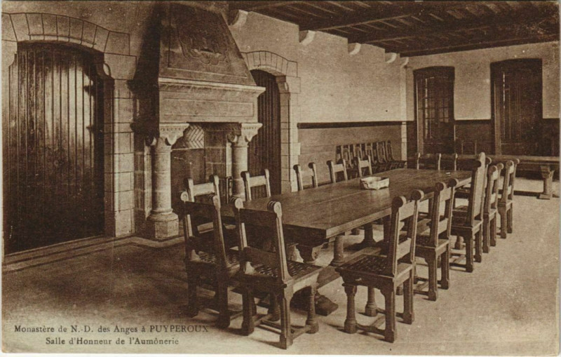 Carte postale ancienne Aignes-et-Puyperoux Monastere de N.-D. Des Anges