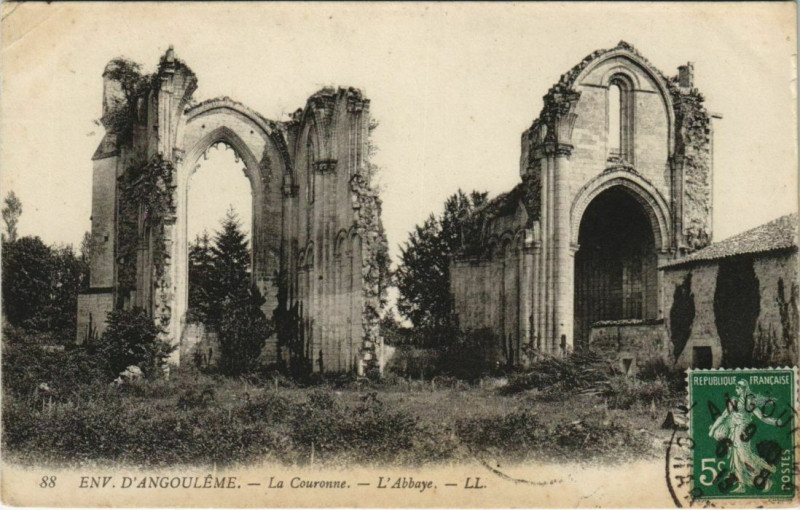 Carte postale ancienne La Couronne L'Abbaye - Ruines à La Couronne