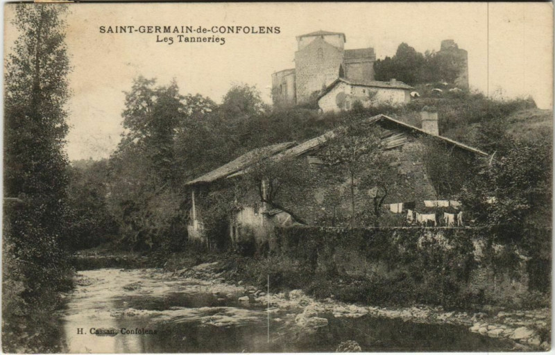 Carte postale ancienne Saint-Germain-de-Confolens Les Tanneries à Confolens