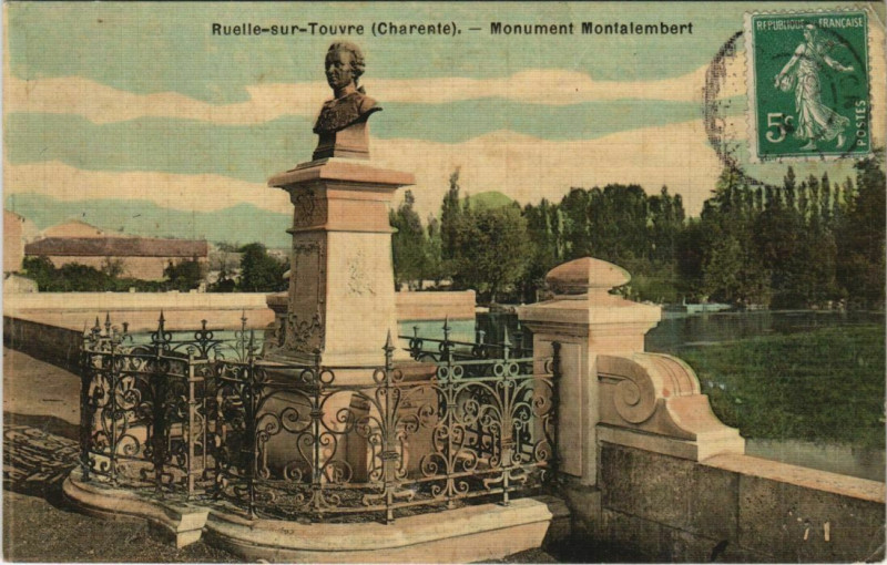 Carte postale ancienne Ruelle-sur-Touvre Monument Montalembert à Ruelle-sur-Touvre