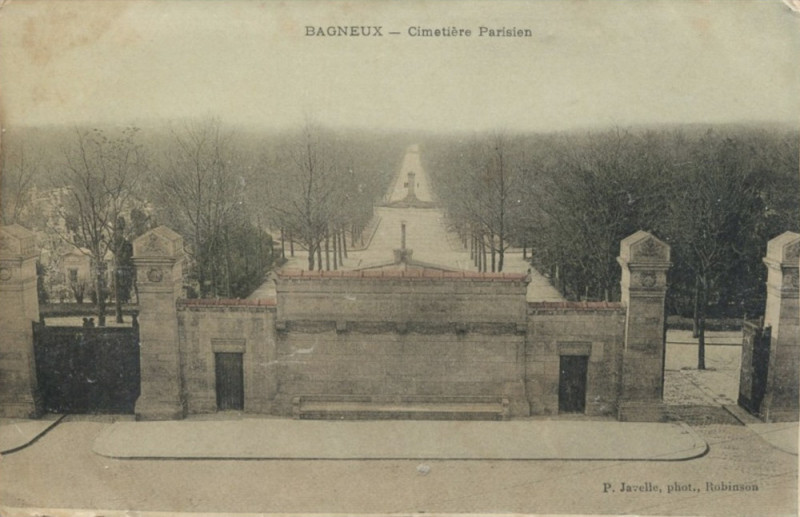 Carte postale ancienne Bagneux - Cimetière Parisien