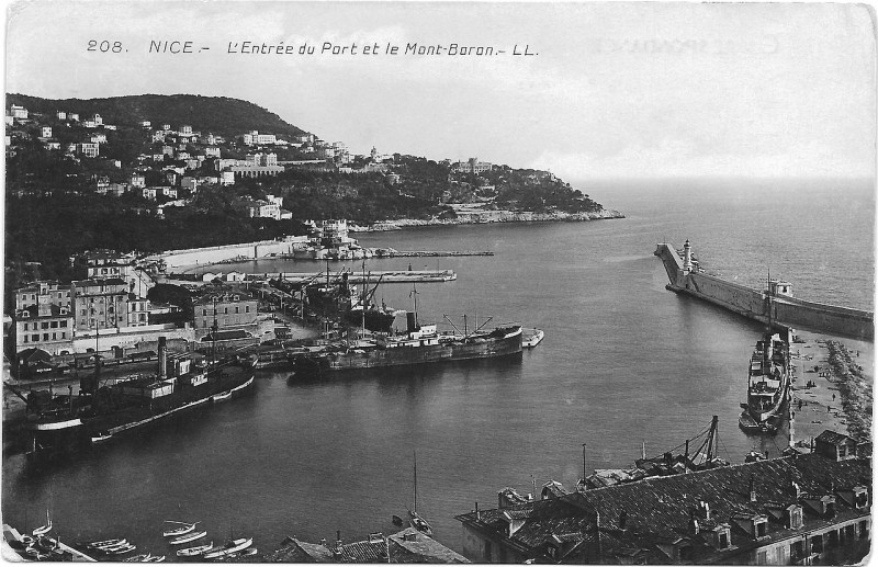 Carte postale ancienne Nice l'Entrée du Port