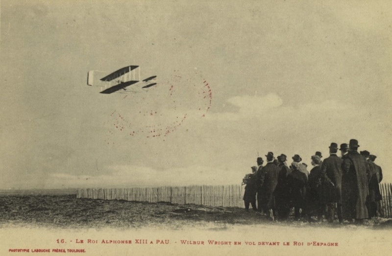 Carte postale ancienne Le Roi Alphonse Xiii à Pau