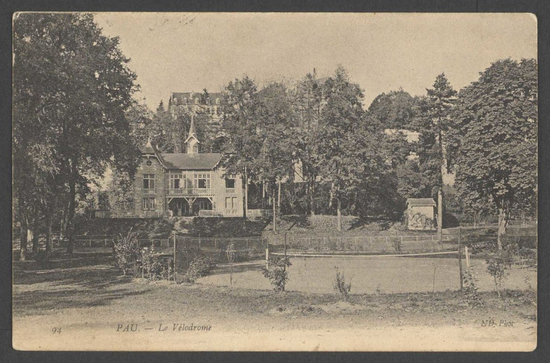 Carte postale ancienne Le Vélodrome Pau