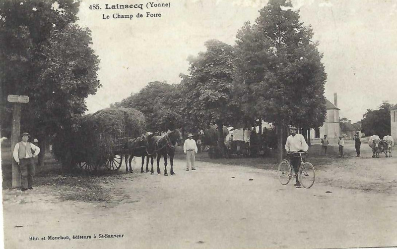 Carte postale ancienne Cpa Champ de Foire Lainsecq