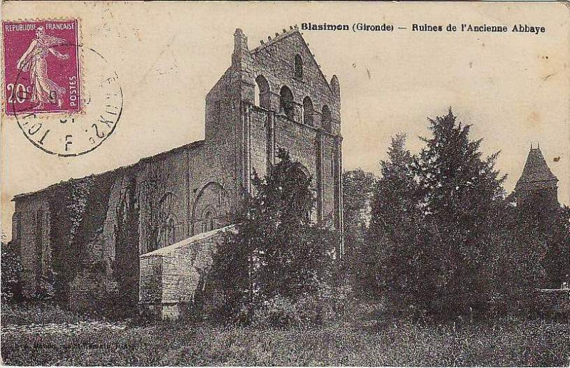 Carte postale ancienne Blasimon-ruines-de-l'ancienne-abbaye