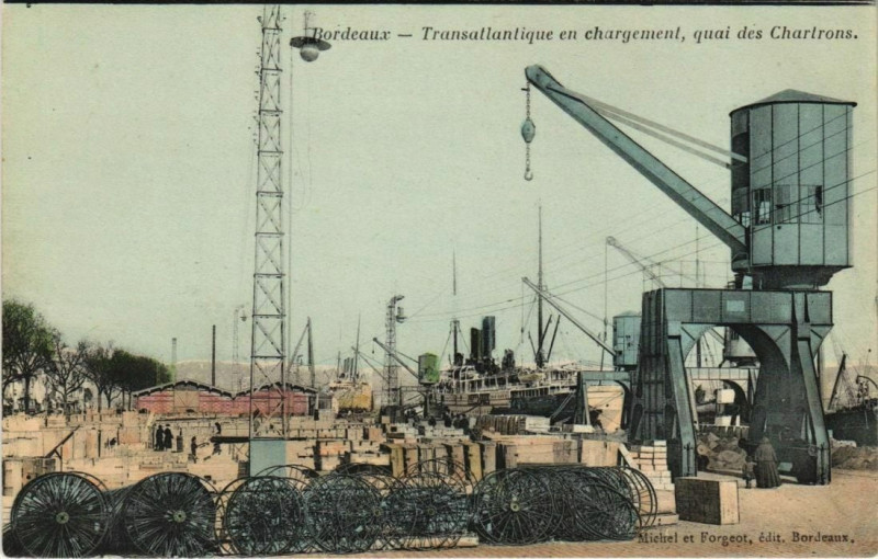 Carte postale ancienne Bordeaux - Quai des Chartrons (Michel et Forgeot) à Bordeaux